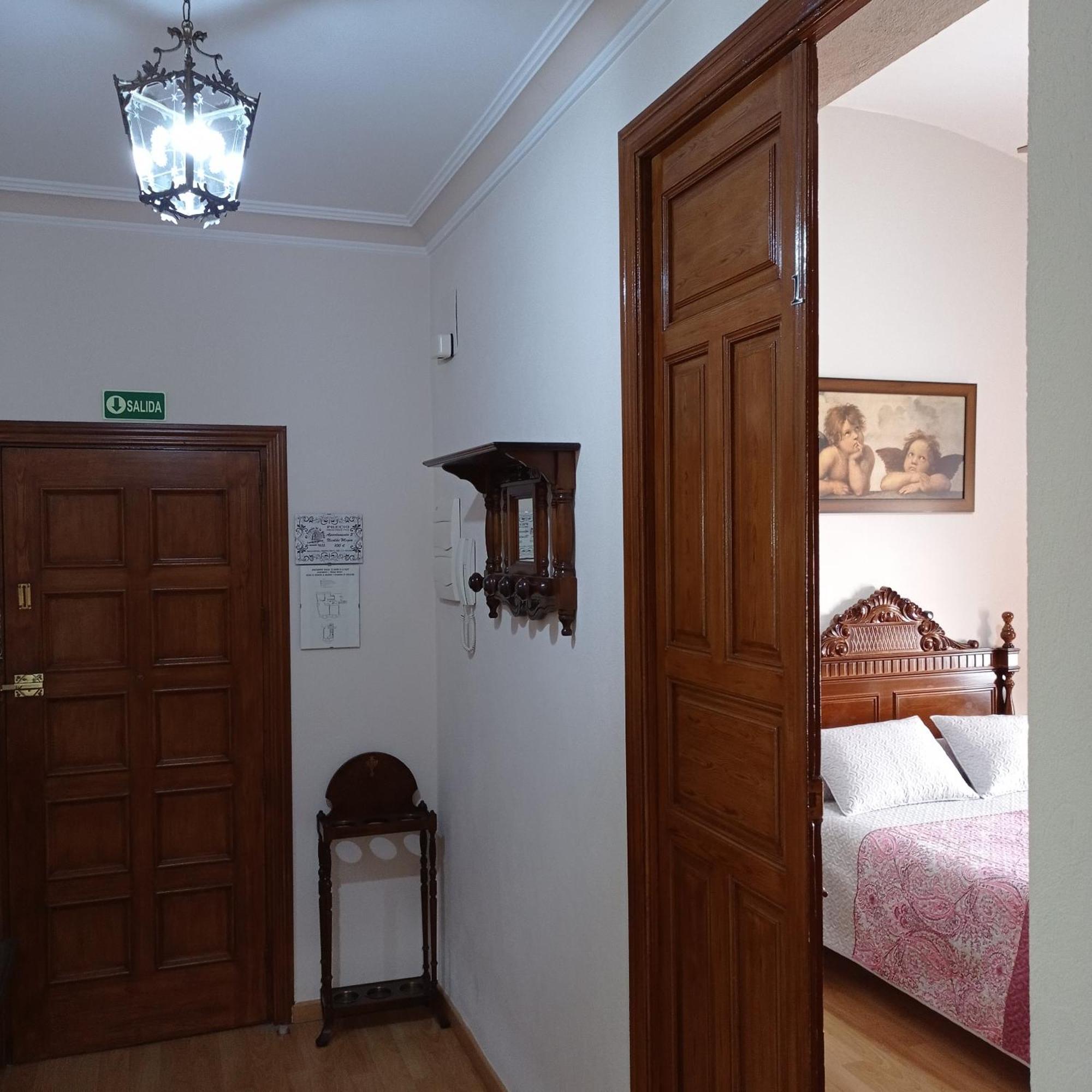 Апартаменты El Zaguan De La Plata Фуэнте-де-Кантос Номер фото